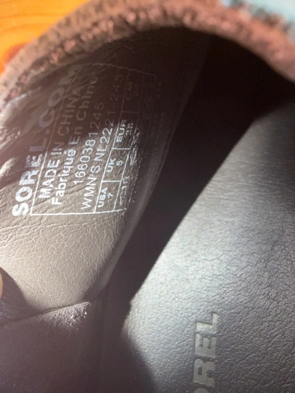 Sorel addington ankle