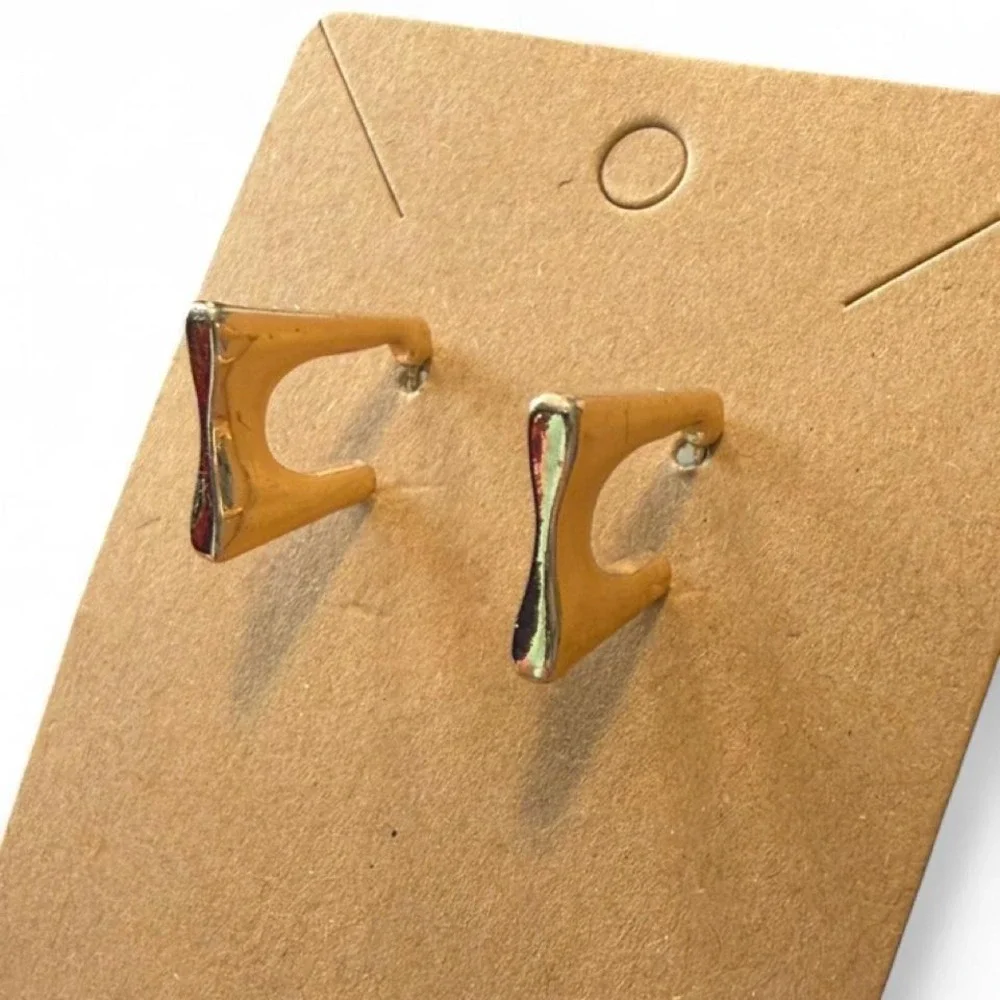 Gold Tone Modern Square Hoop Earrings‎