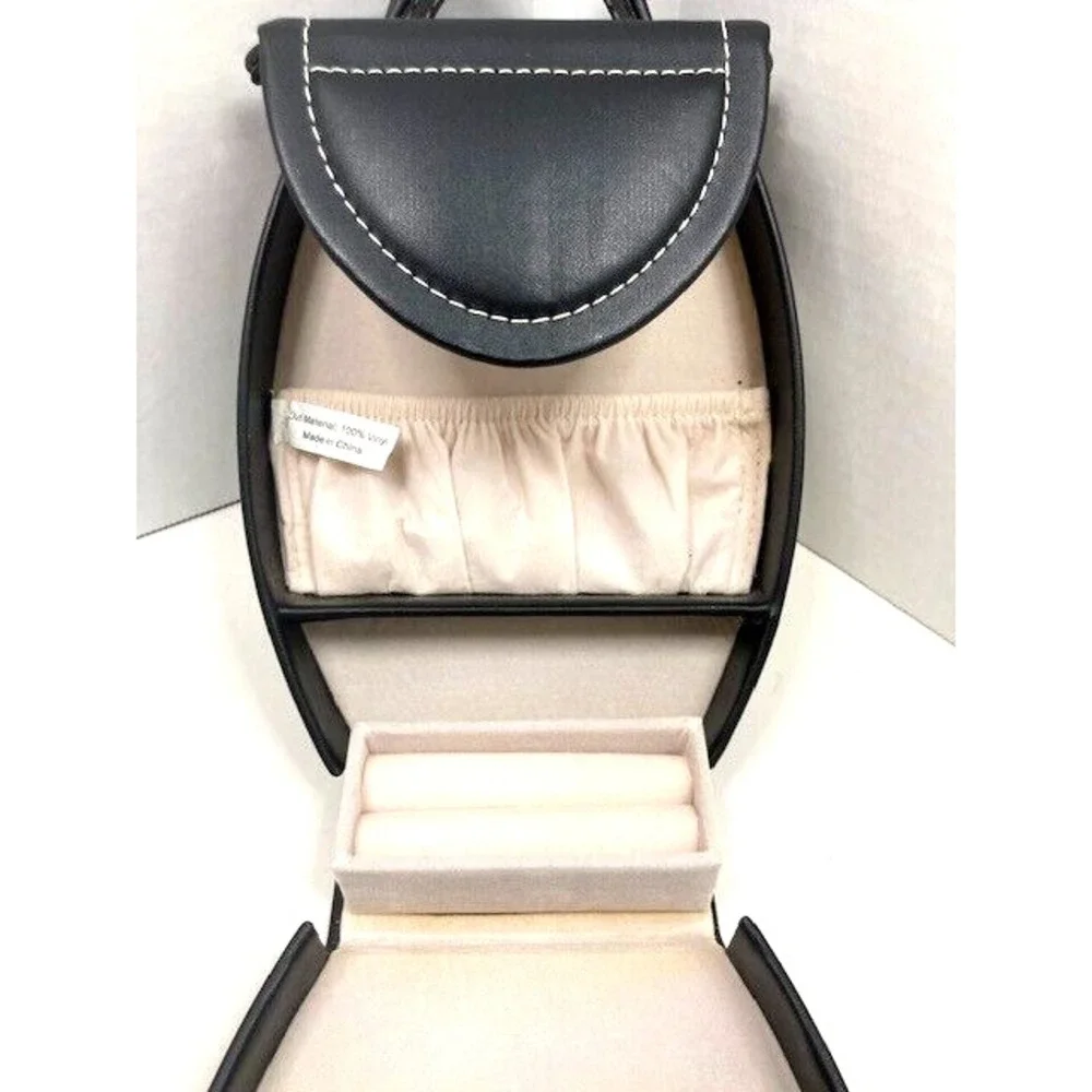 The Unbranded Brand new black