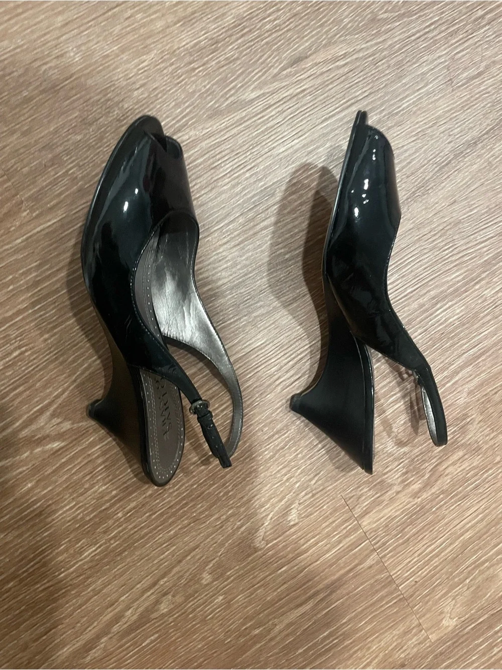 Franco Sarto glossy navy