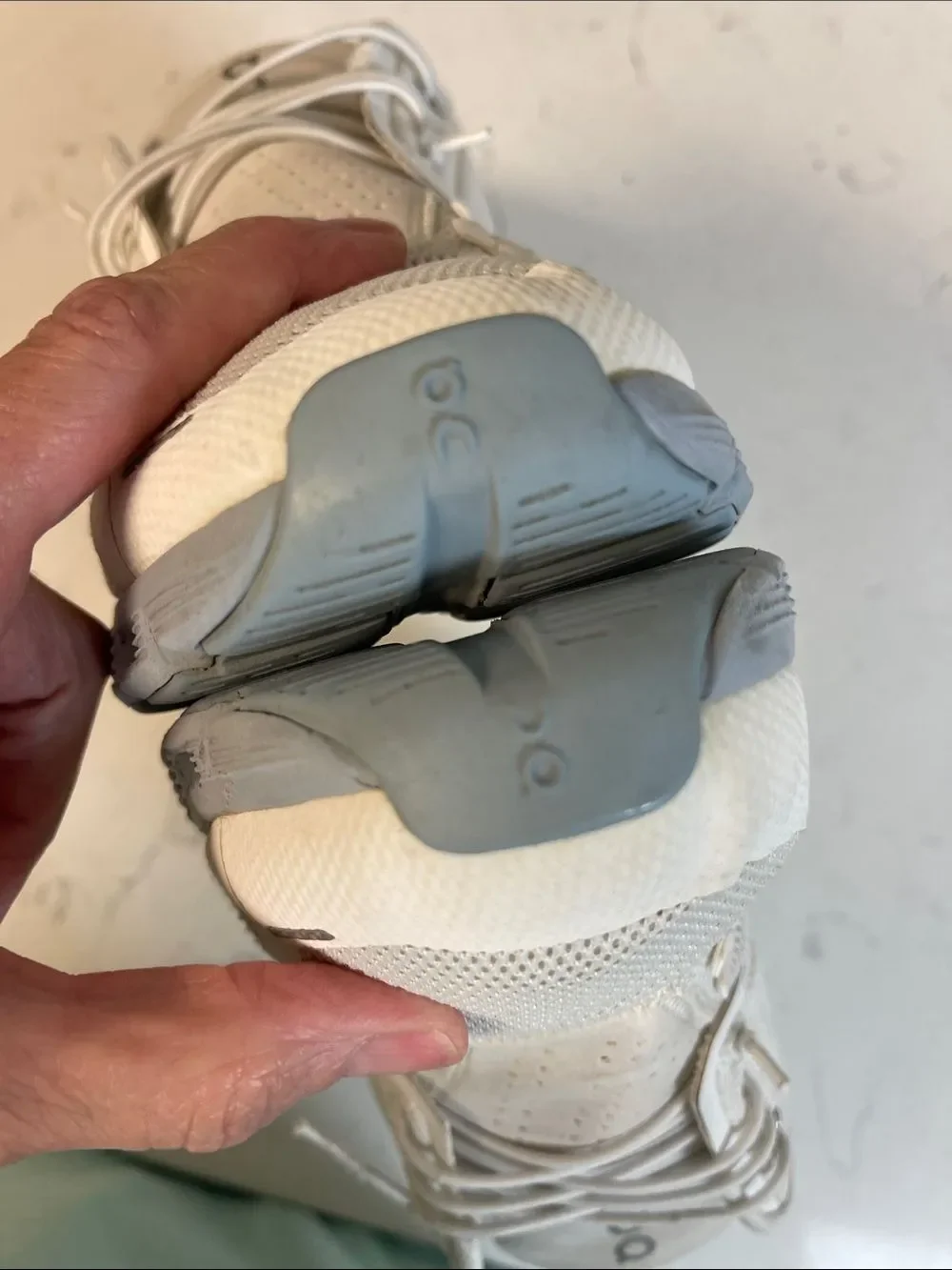 On Running brand running