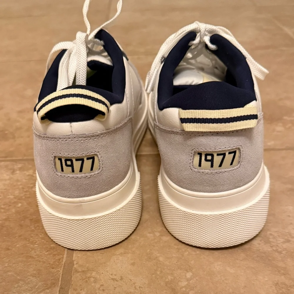 LE TIGRE women’s Midtown Sneakers