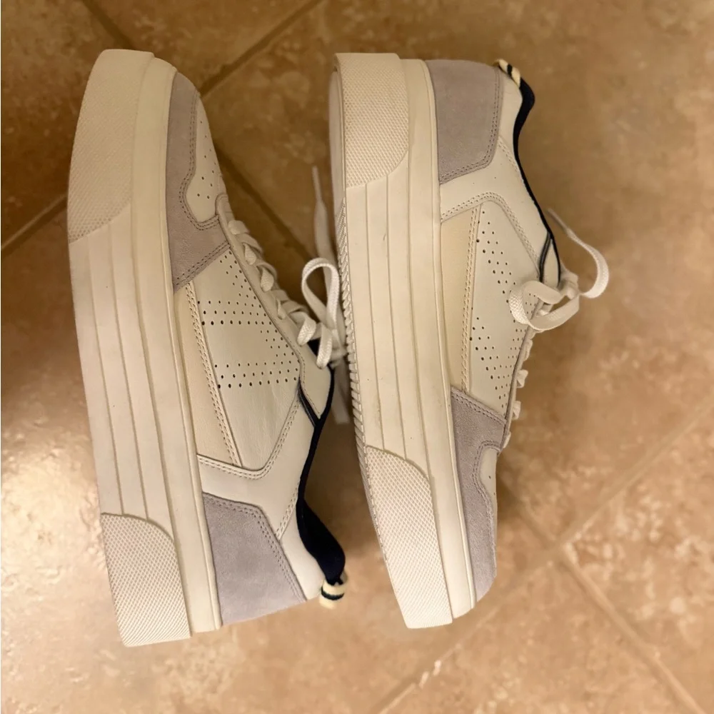 LE TIGRE women’s Midtown Sneakers