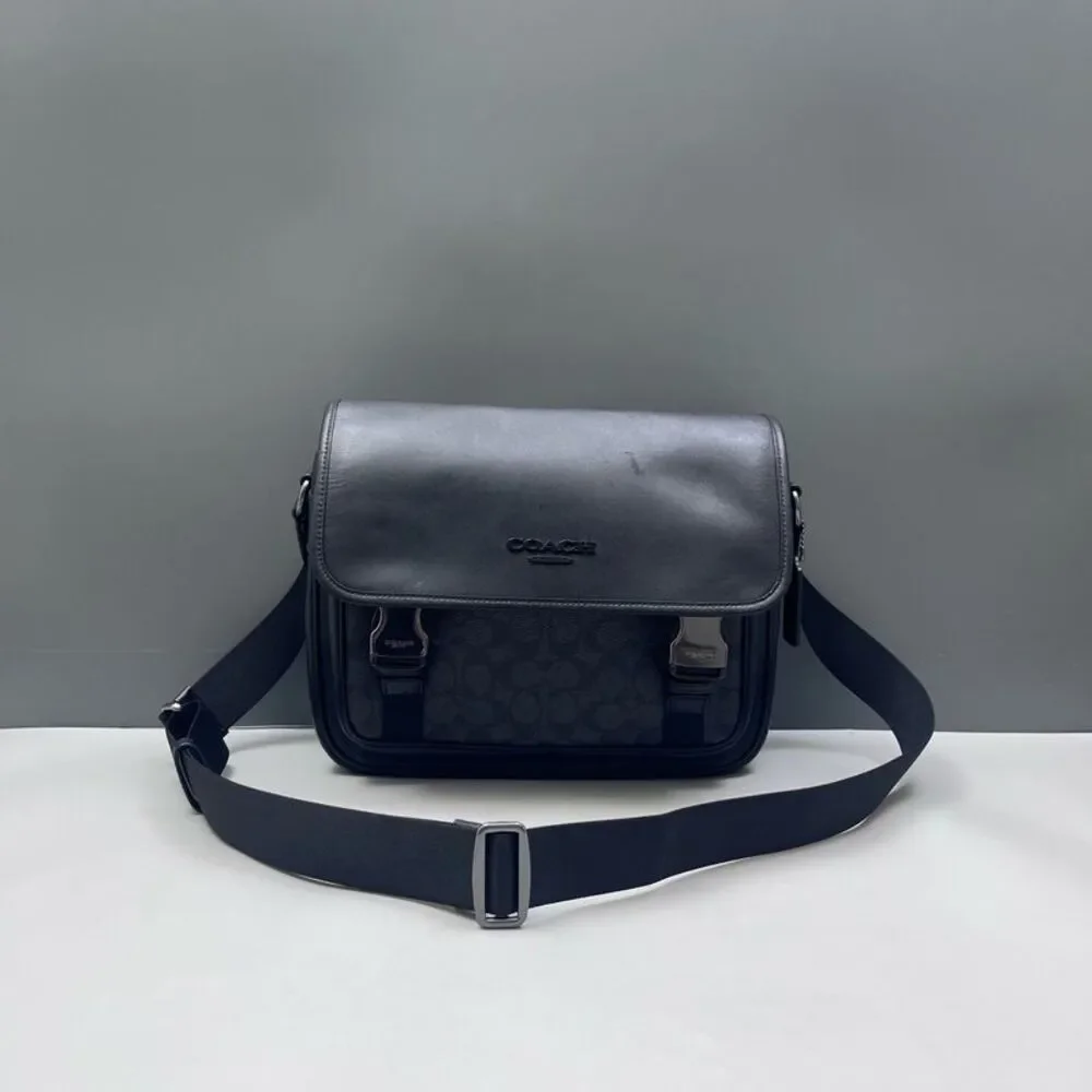 Coach Women Pre-Loved Bag Very Good Condition
