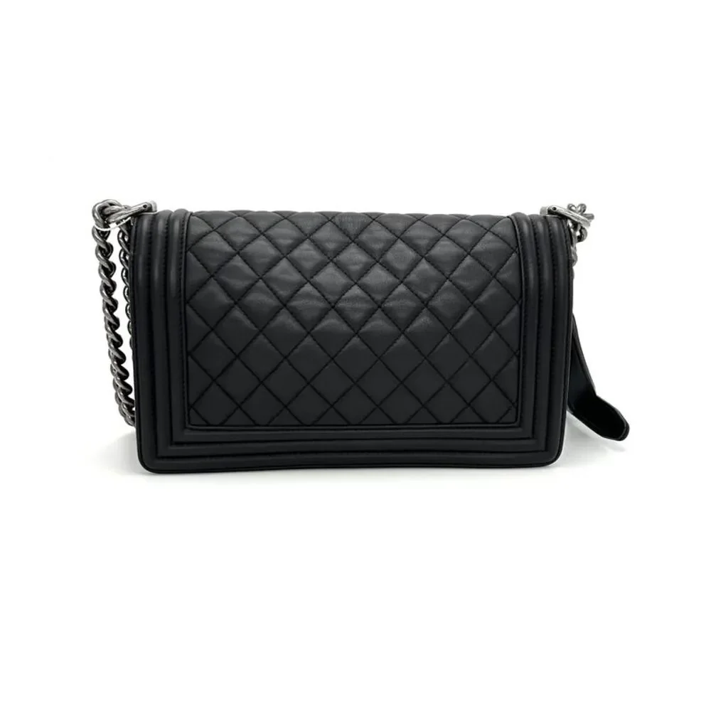 CHANEL brand color