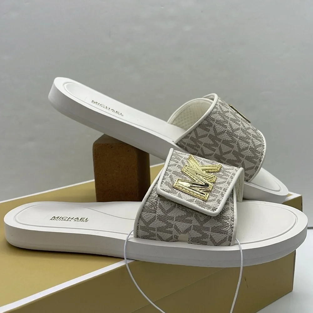 MICHAEL KORS Palmer Signature Logo Slide Sanda Vanilla  NWT