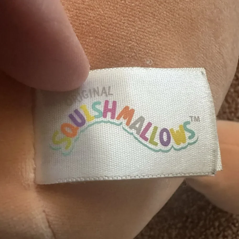 Squishmallows shasta light