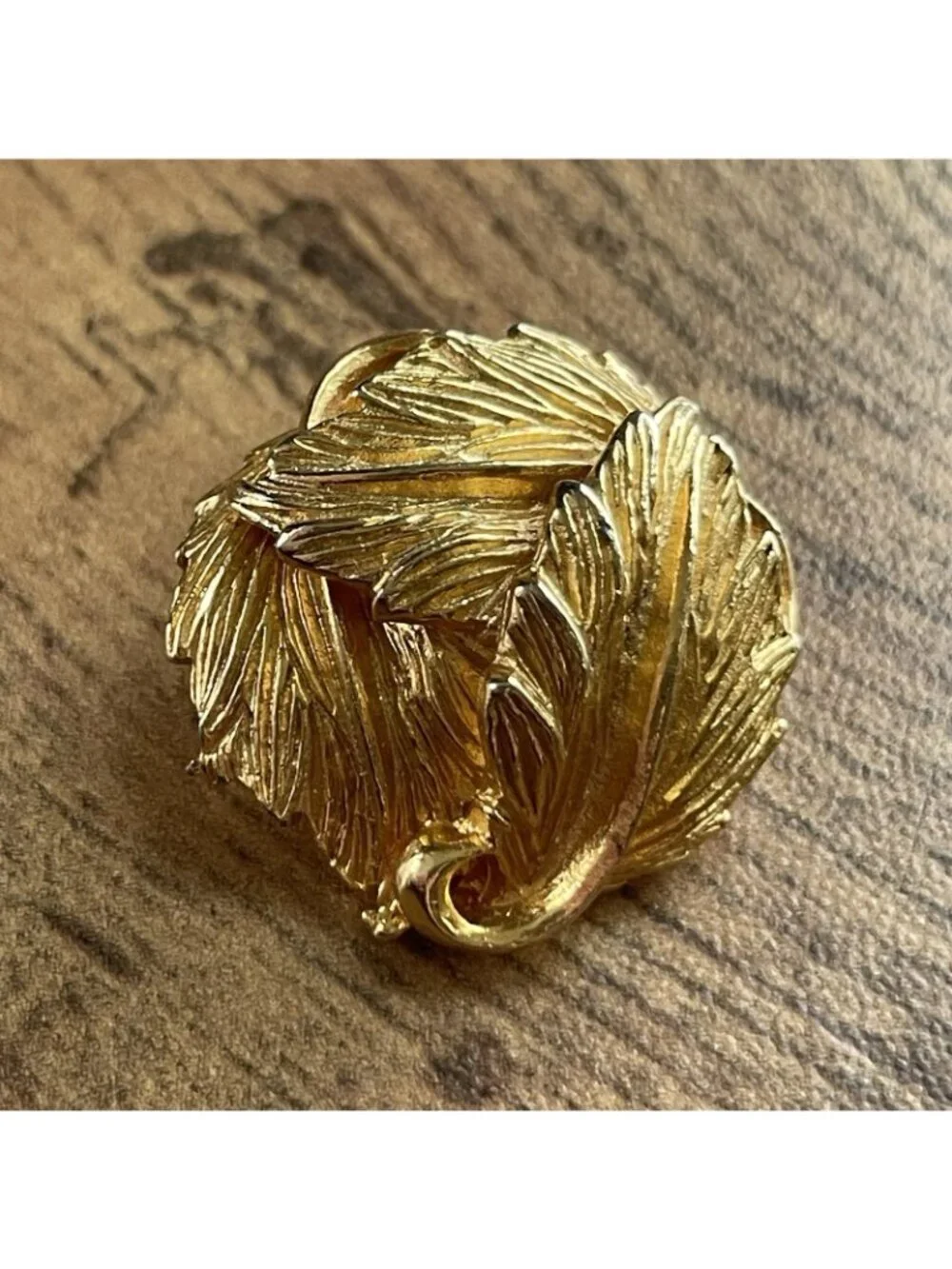 Vintage 1980 gold