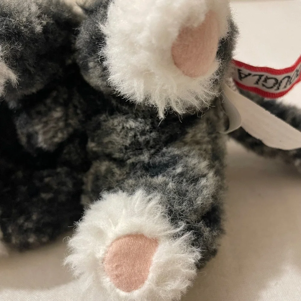Douglas plush kitten