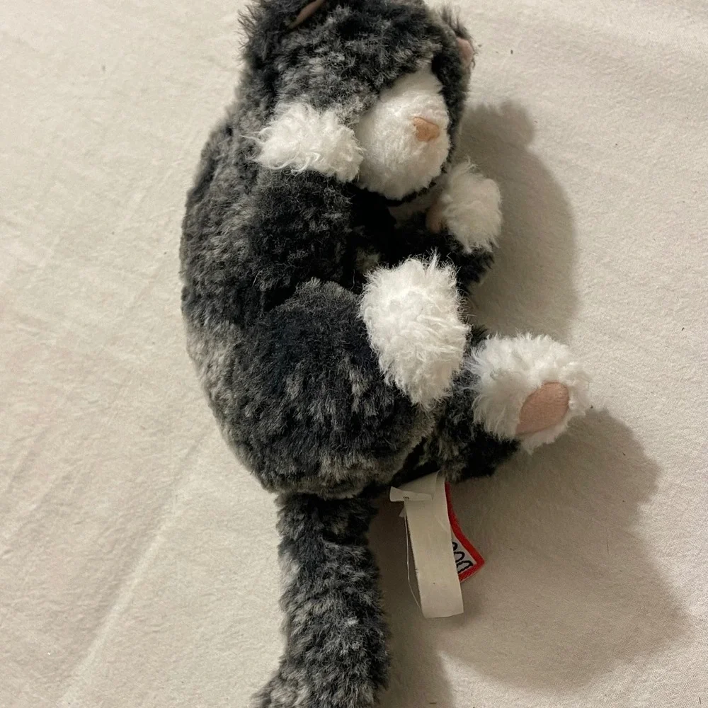 Douglas plush kitten