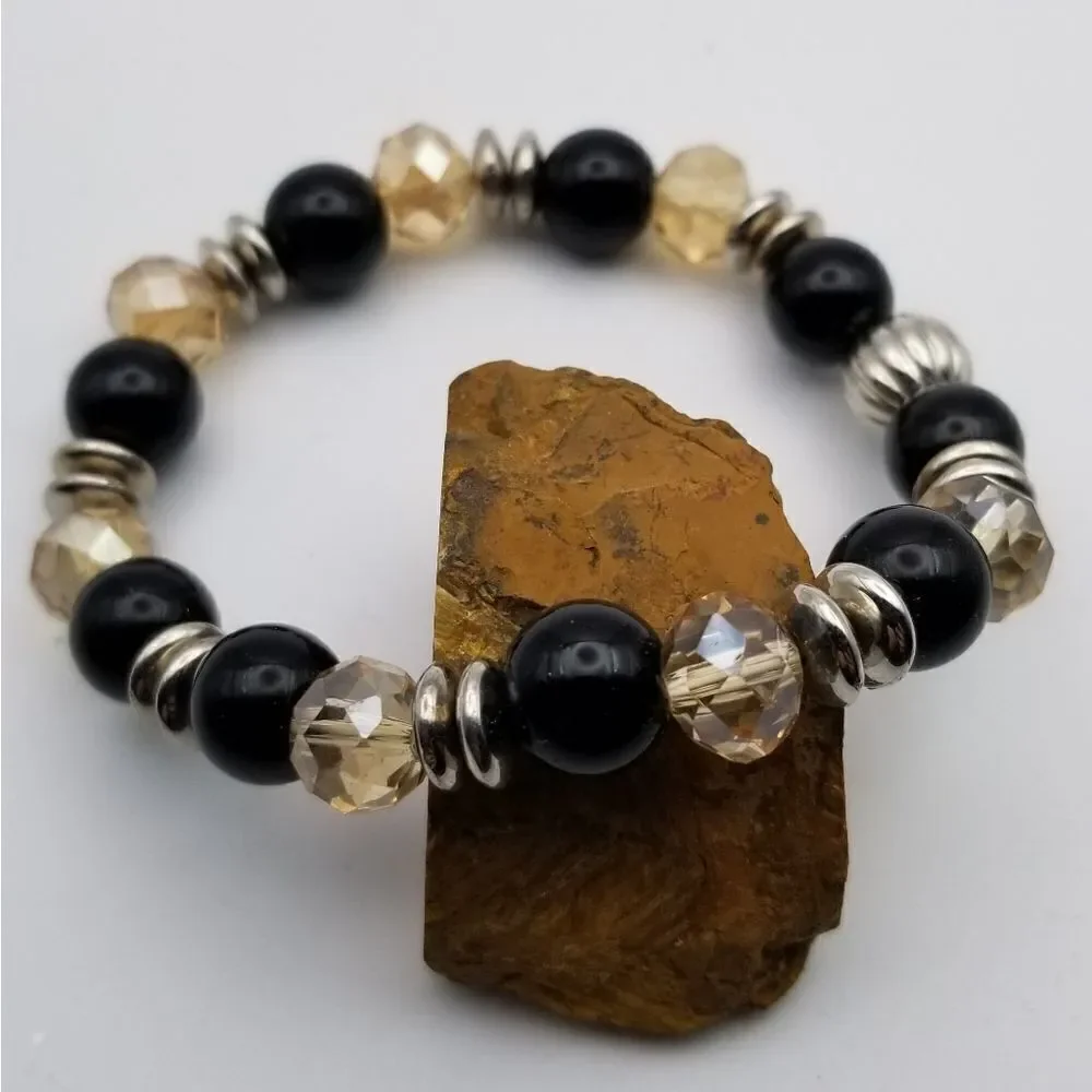 Champagne gothic beaded bracelet 🤩H