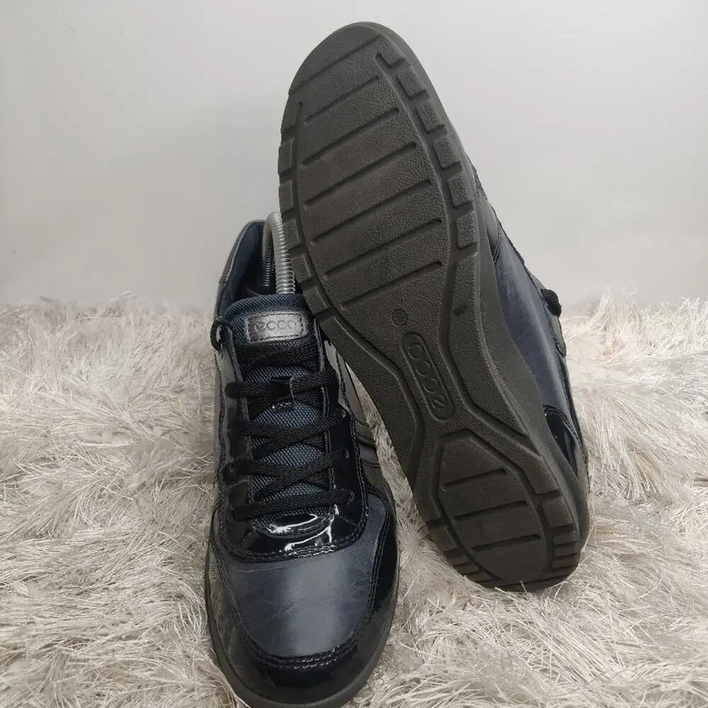 Ecco blue leather