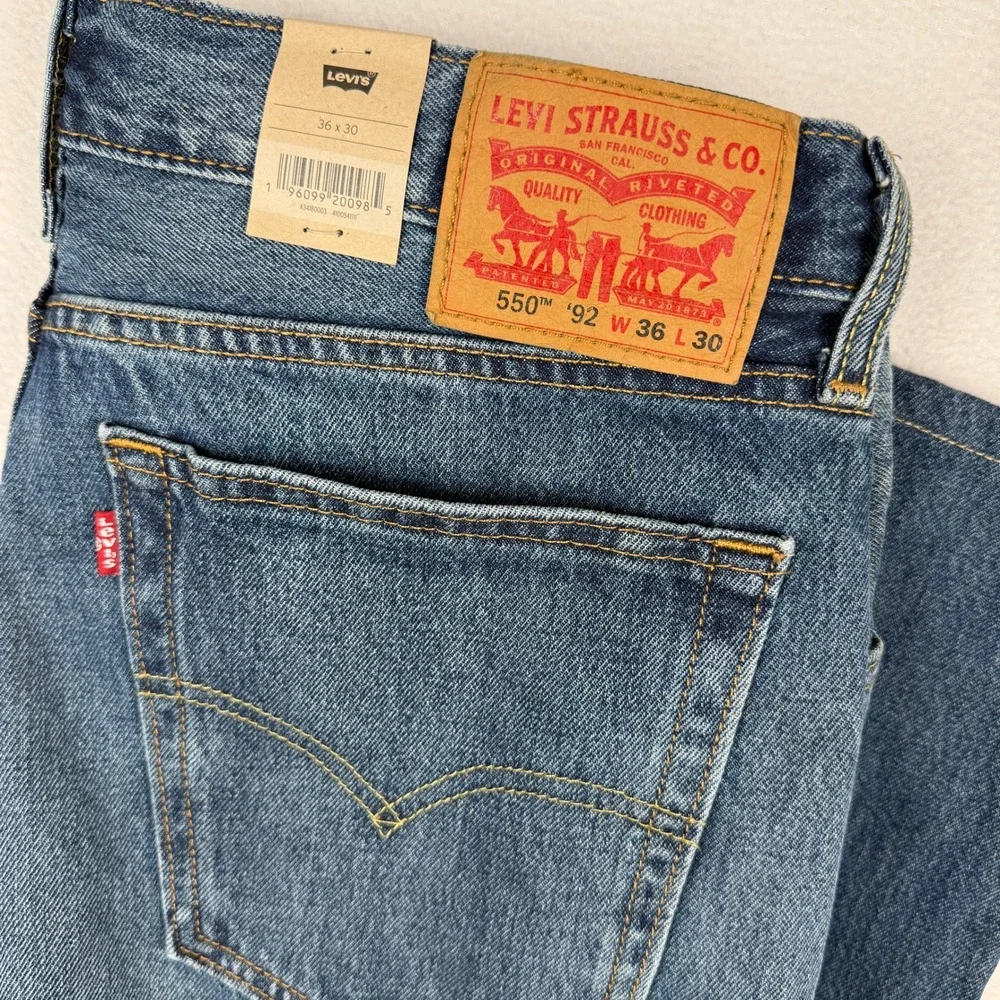 NEW Levi's 550 '92 Relaxed Taper Jeans Mens 36x30 Blue Denim A3418-0003