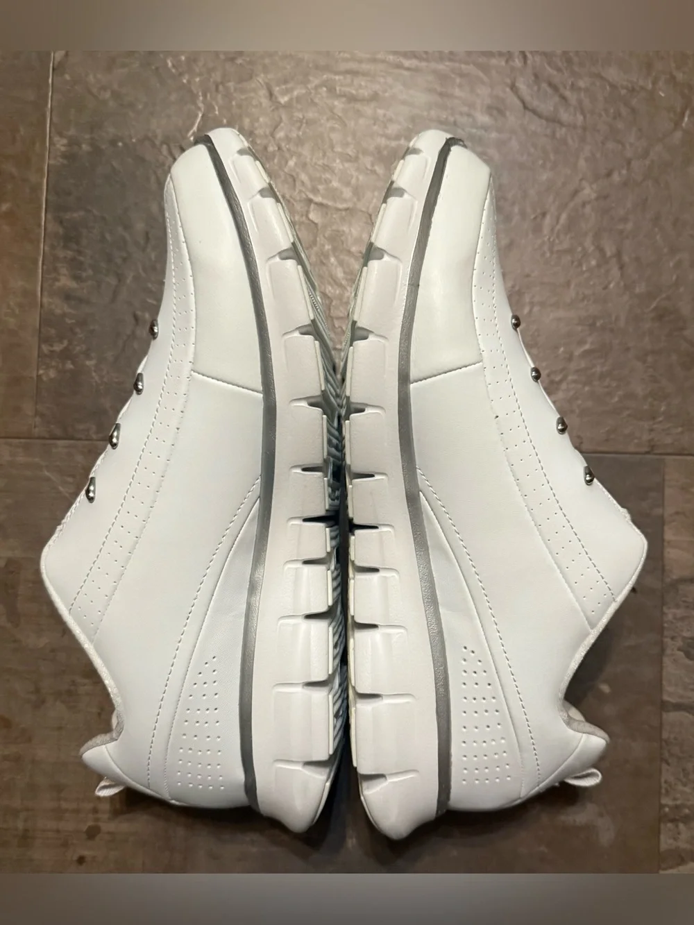 Skechers classic white