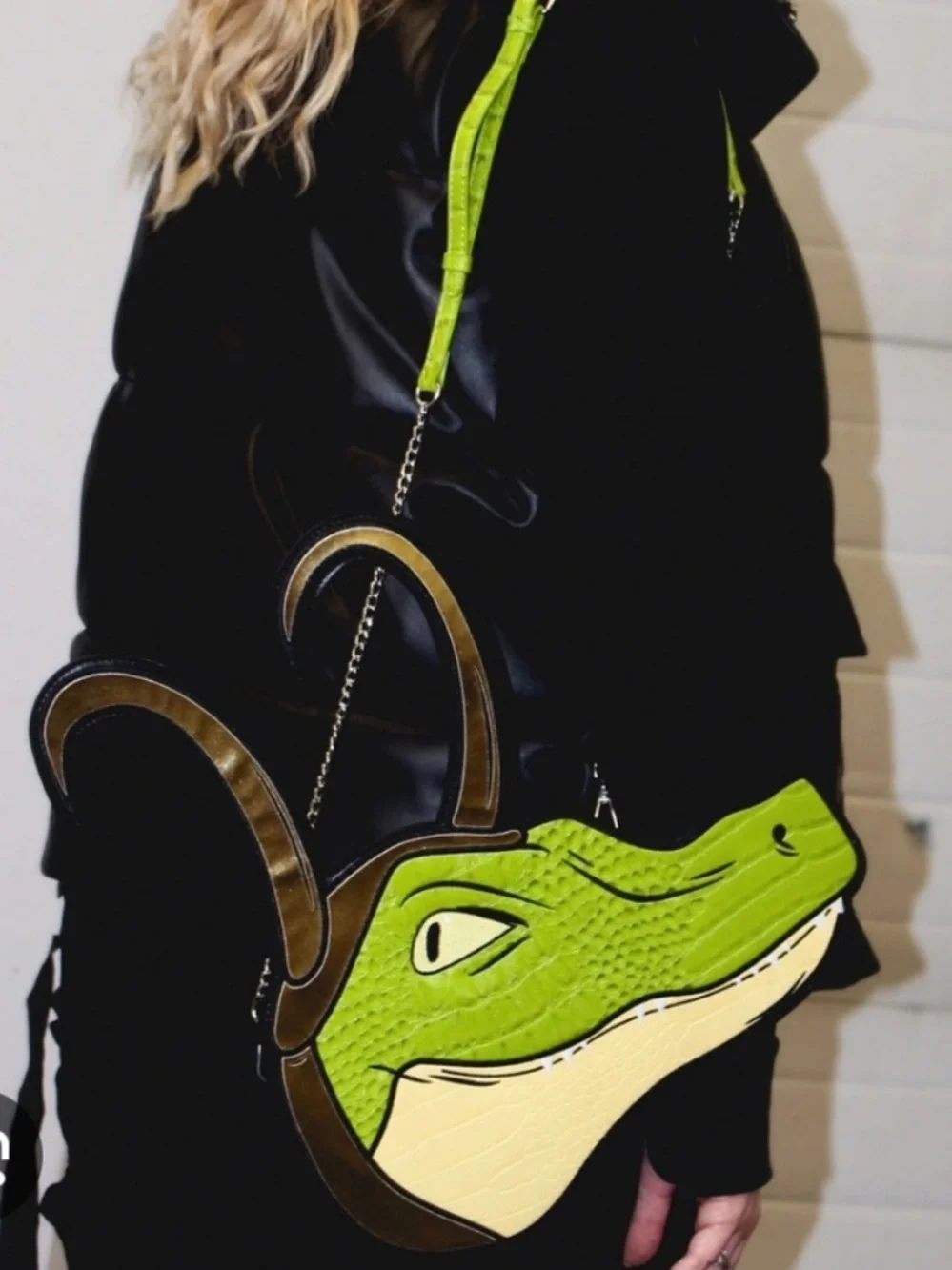 Cakeworthy Alligator Loki Crossbody