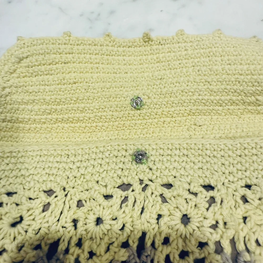 The Unbranded Brand charming crochet