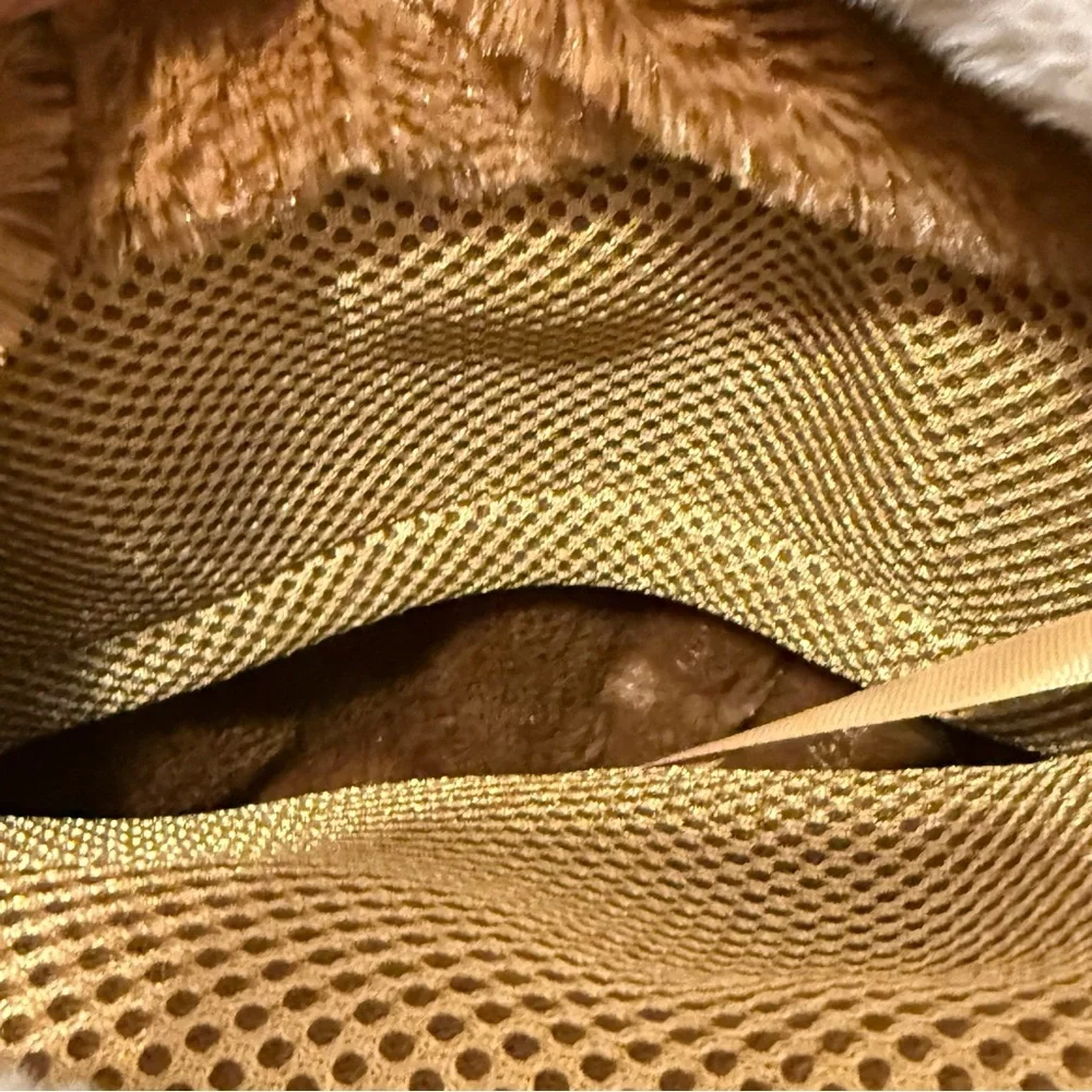 No Label cat backpack