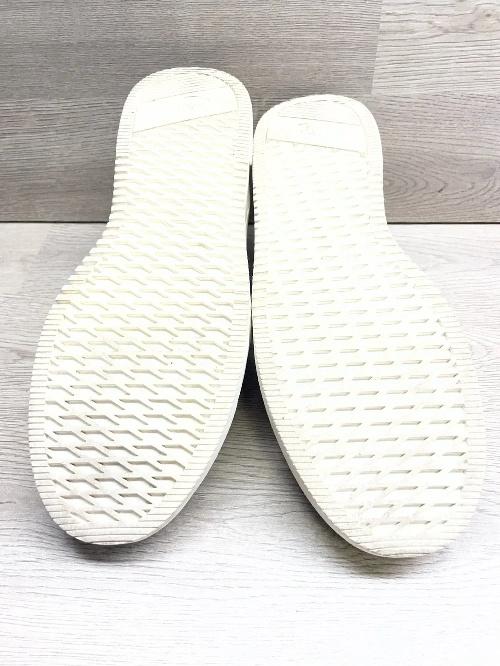 Dr. Scholls slip style