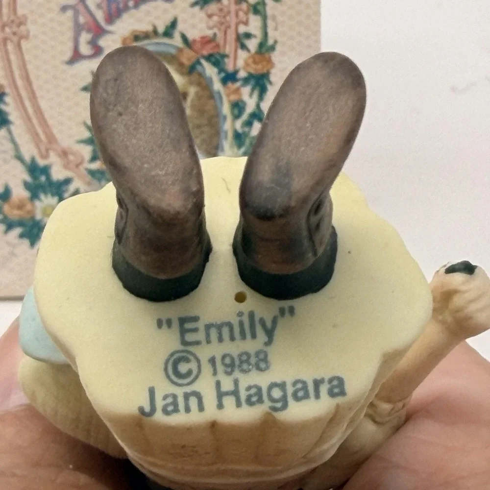 Emily Rose vintage jan