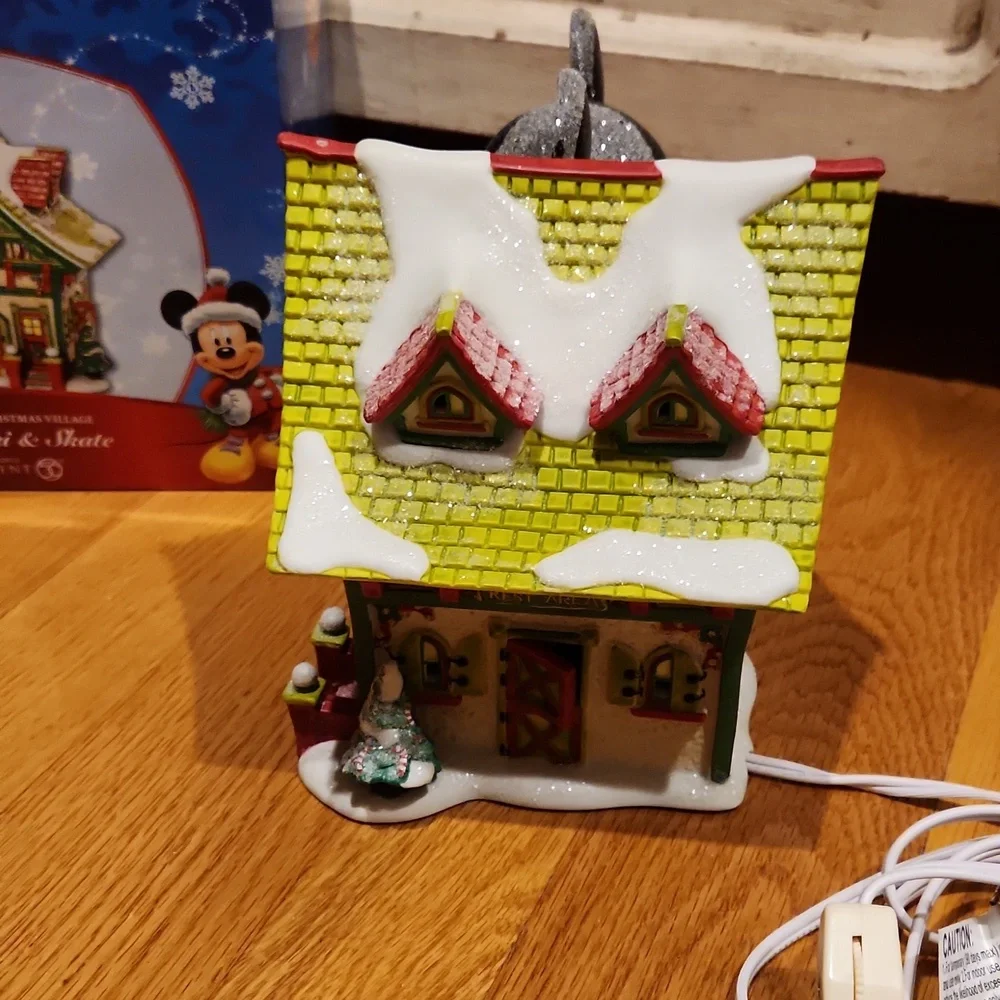 Department 56 mickey ski