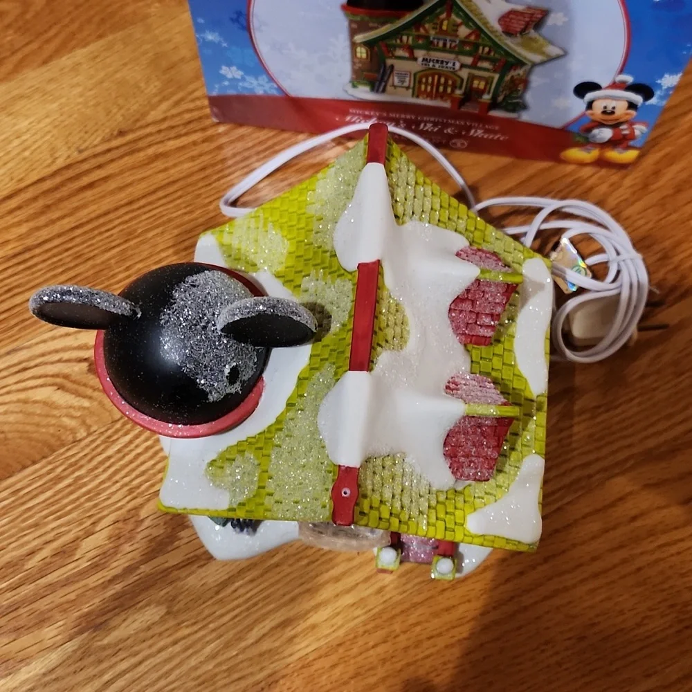 Department 56 mickey ski