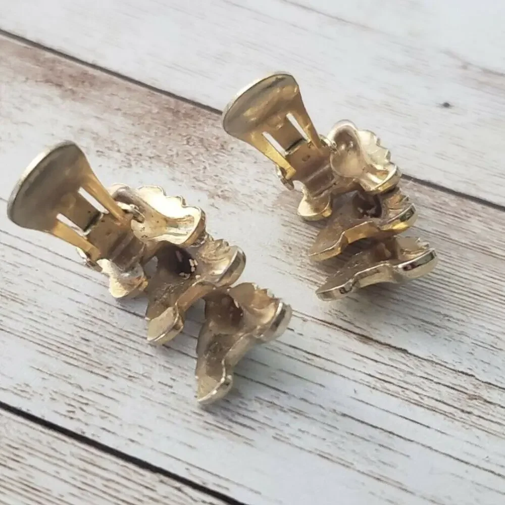 Vintage clip earrings