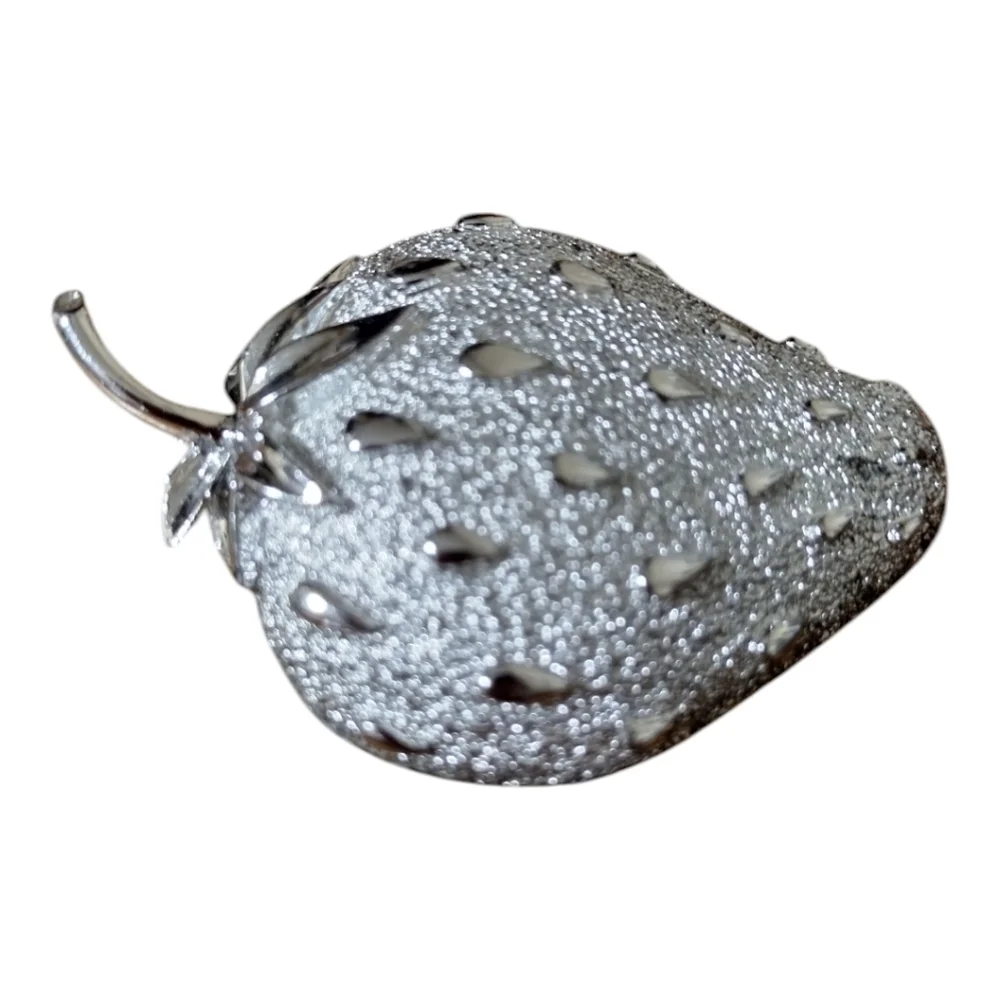 Vintage 1970's Sarah Coventry Silver Strawberry Ice Brooch Pin‎