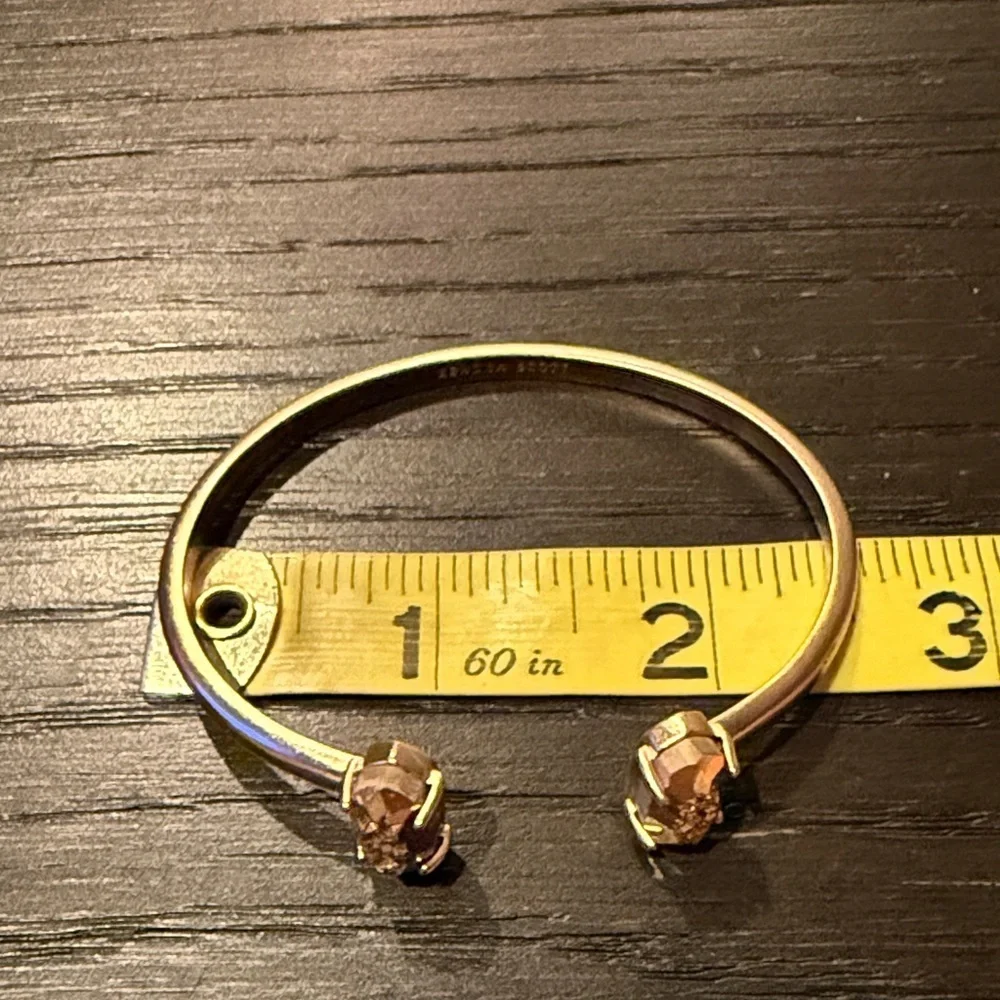 Kendra Scott elegant gold
