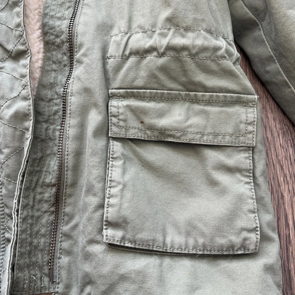 GAP warm olive
