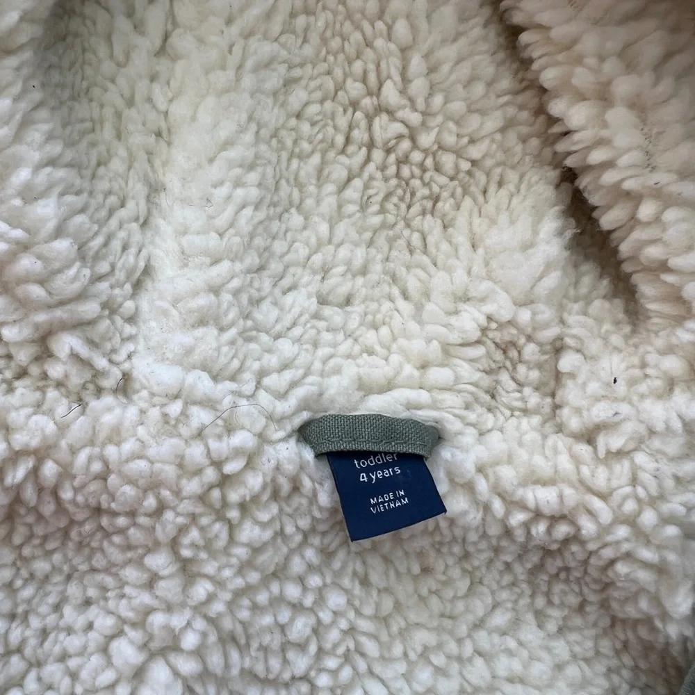 GAP warm olive