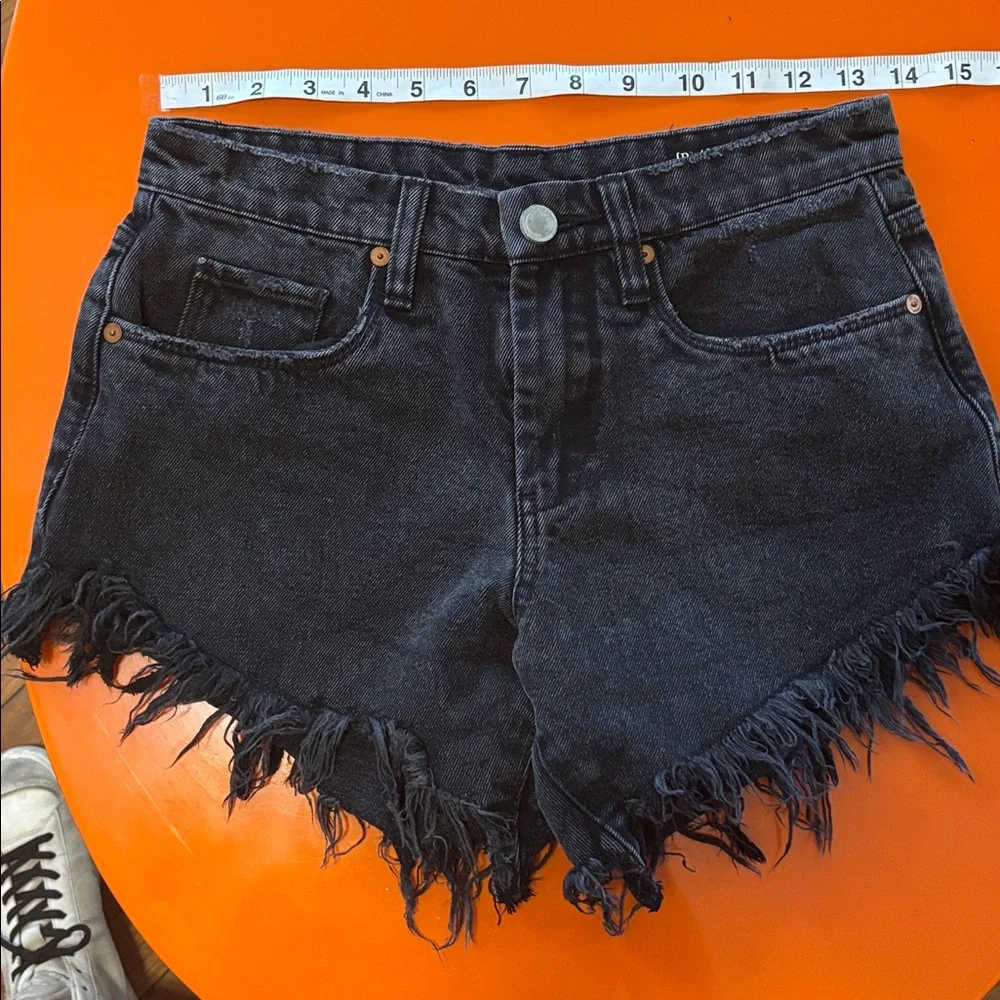 Blank NYC Black Frayed Denim Jean Shorts size 25