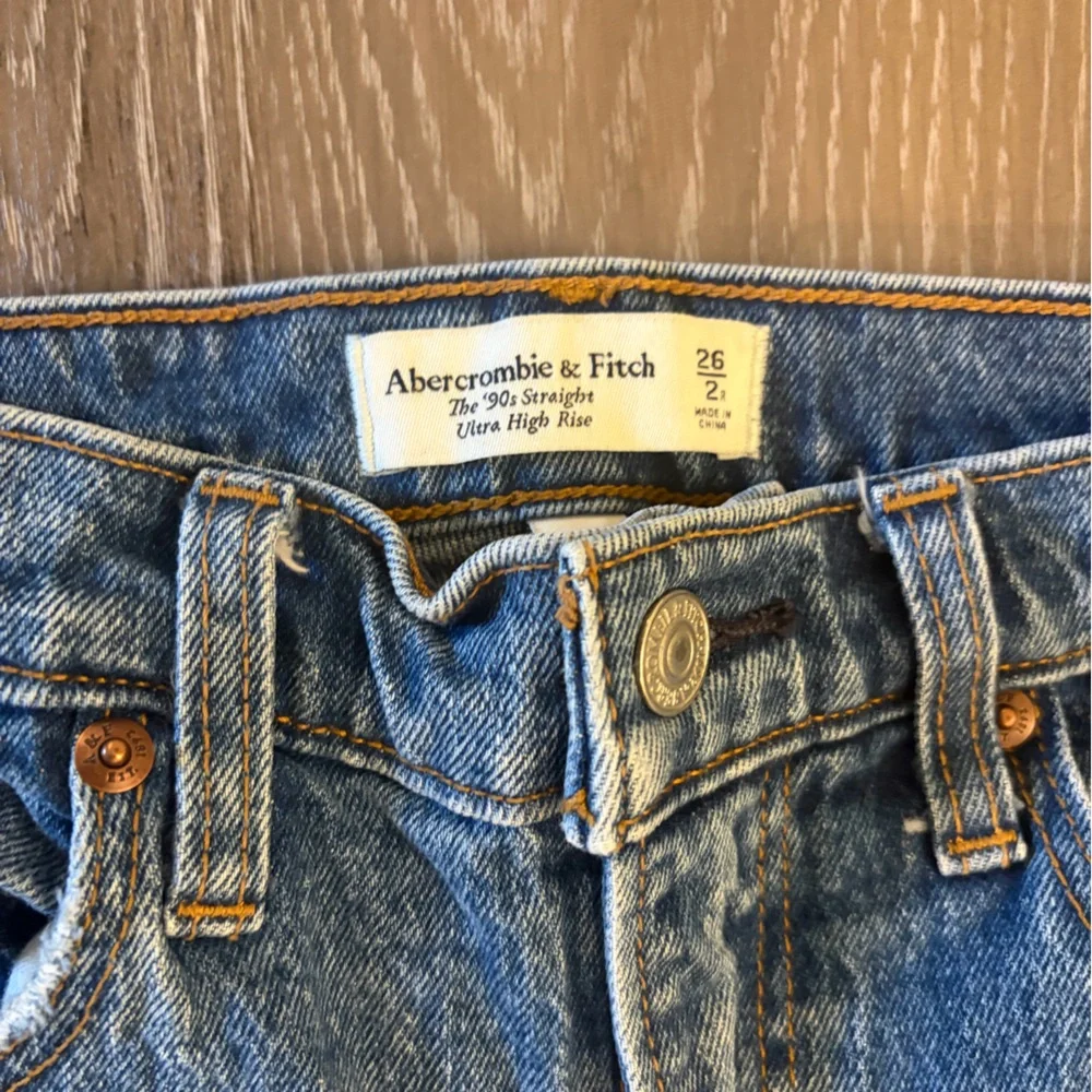 Abercrombie & Fitch abercrombie fitch
