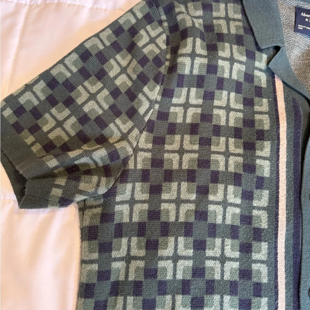Abercrombie & Fitch lightweight knit