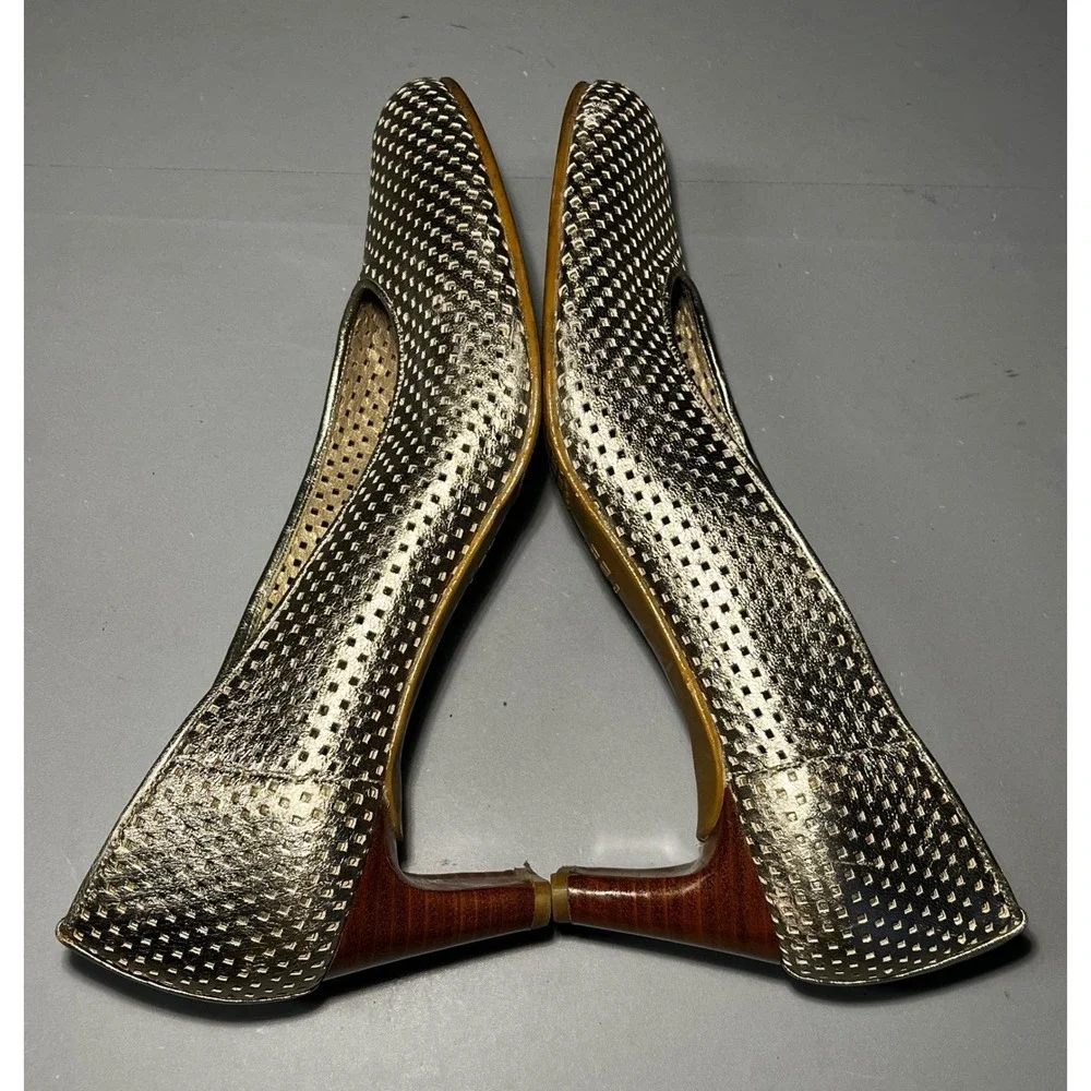 Stuart Weitzman stuart weitzman