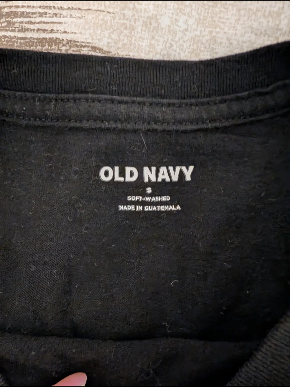 Old Navy Black Short-Sleeve Graphic Tee with Red Chest Print