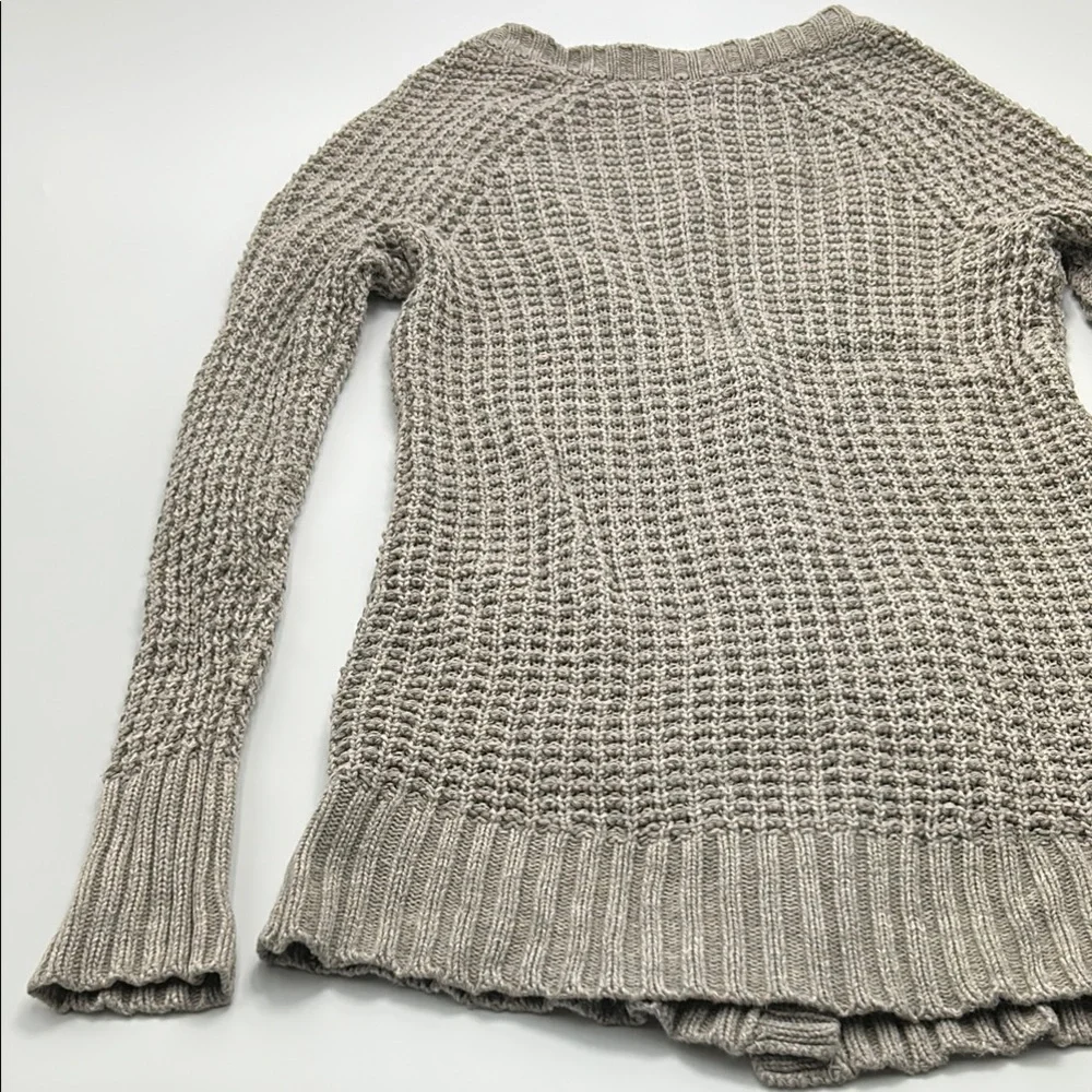 American Eagle Outfitters bella swan