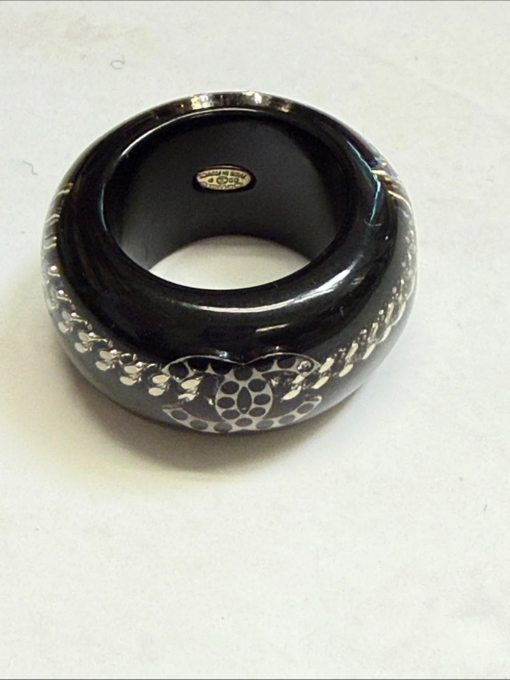 CHANEL chunky black