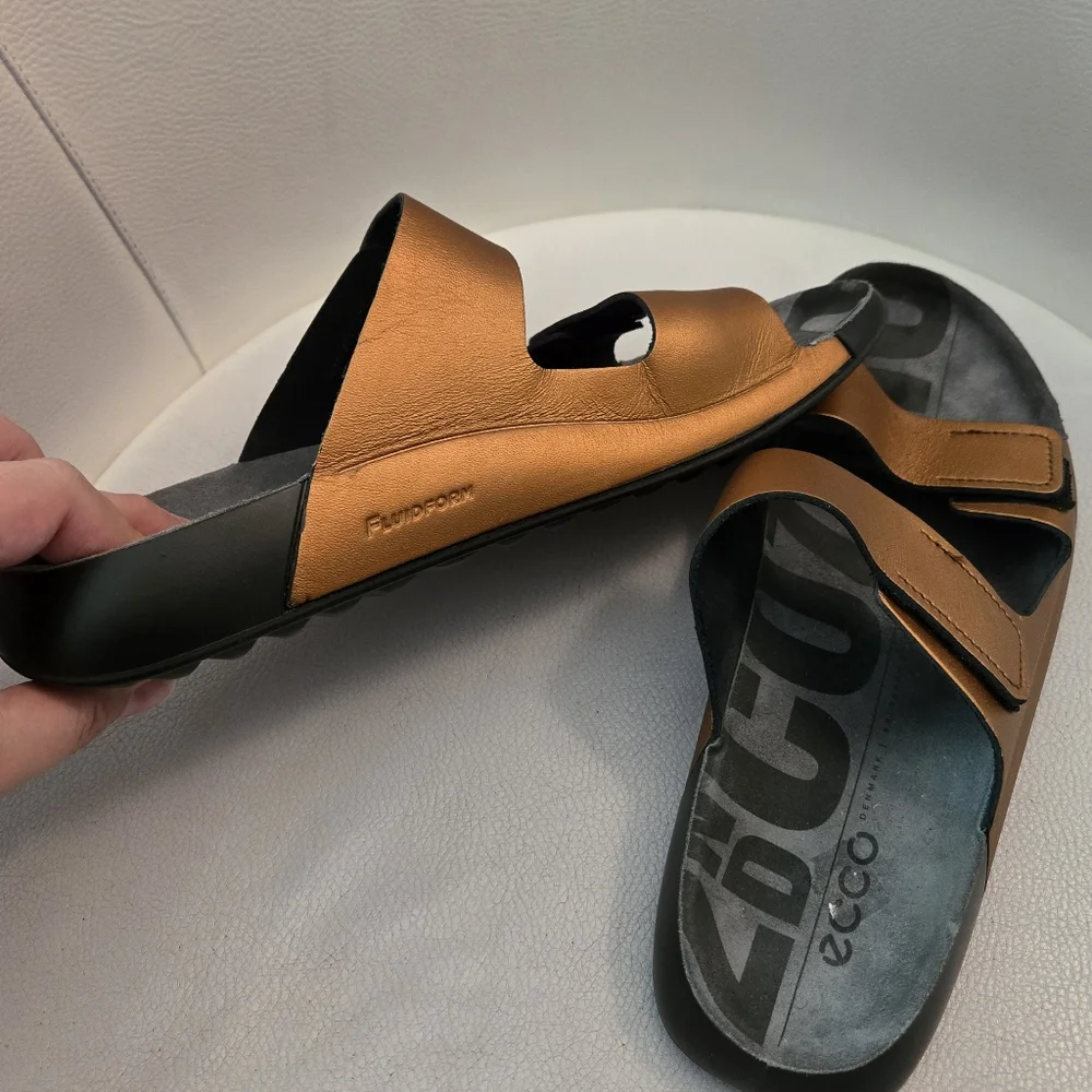 Ecco like new