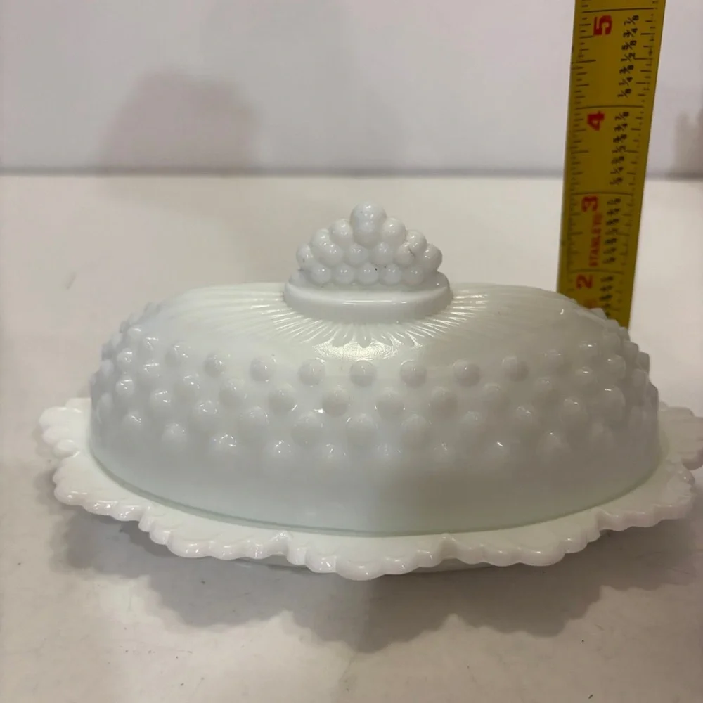 Fenton vintage white