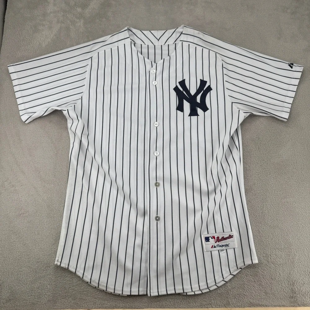 Majestic New York Yankees Mens Jersey 48 White Pinstripe Preowned Stains