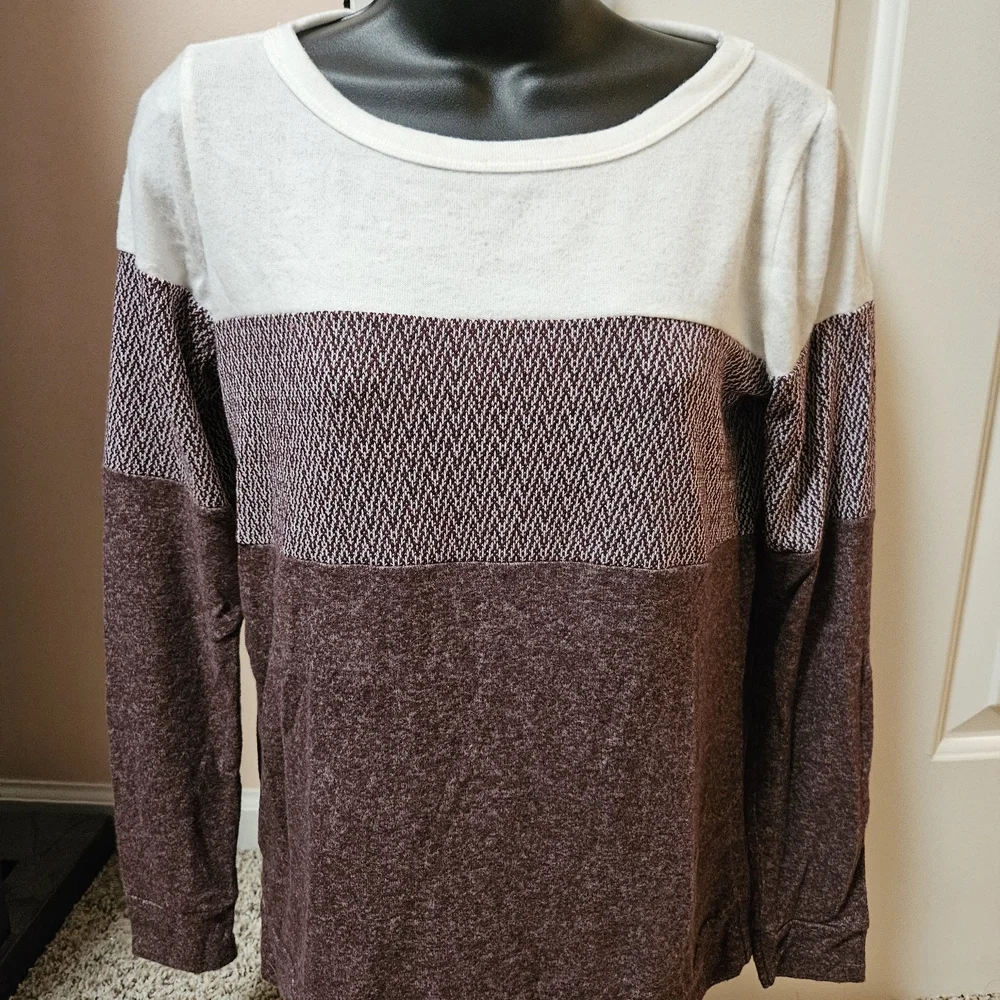 Two-Tone Long Sleeve Colorblock Sweater