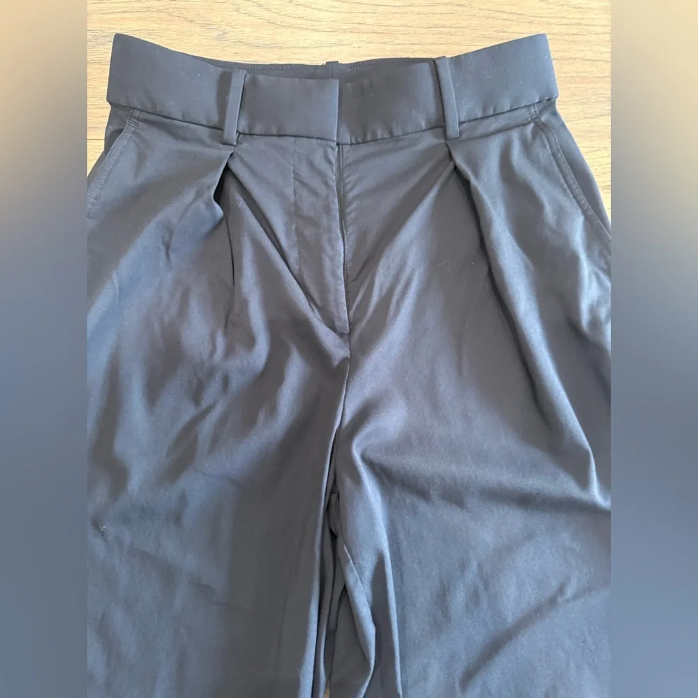 lululemon athletica lululemon pleated