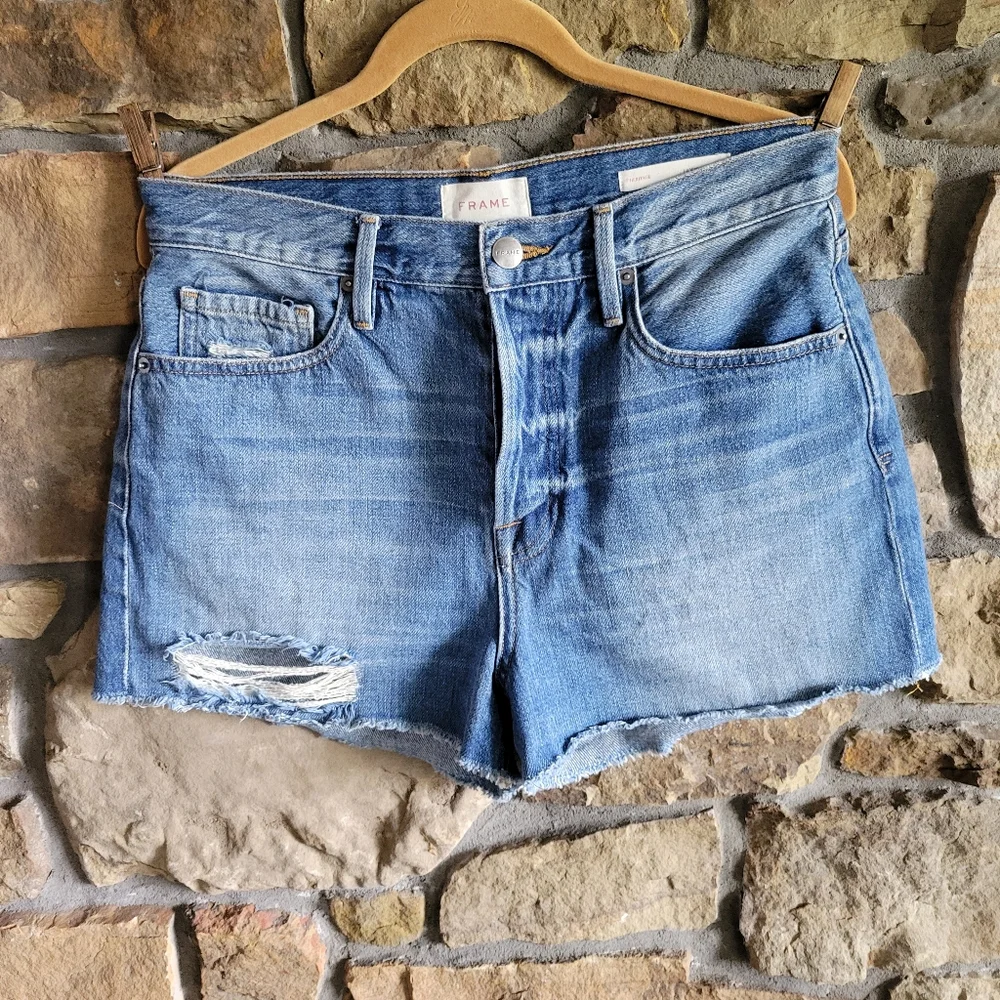 Frame Heritage Le Vintage Short 28 Distressed Blue Denim