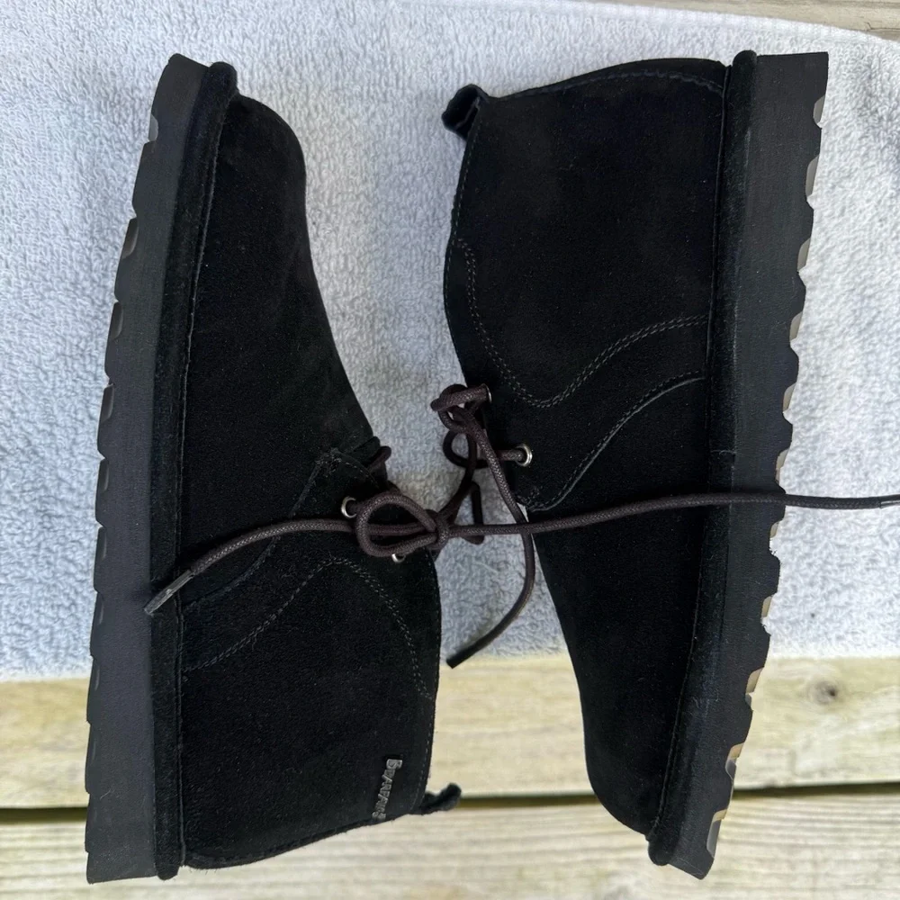 BearPaw lightweight cozy suede