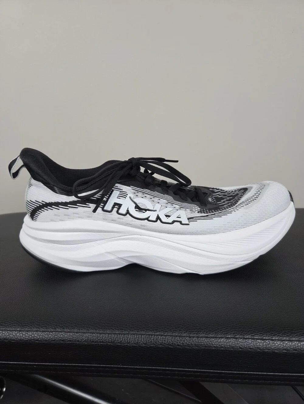Hoka One One size item