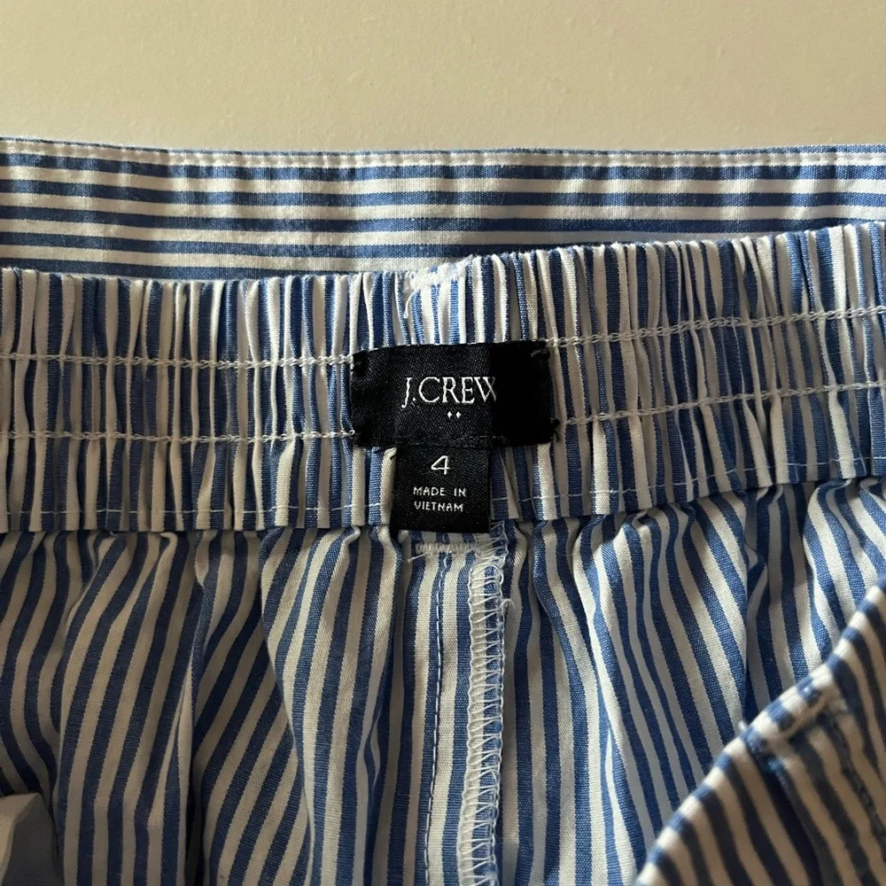 J.Crew Tie-waist short in cotton poplin, blue/white striped..size 4