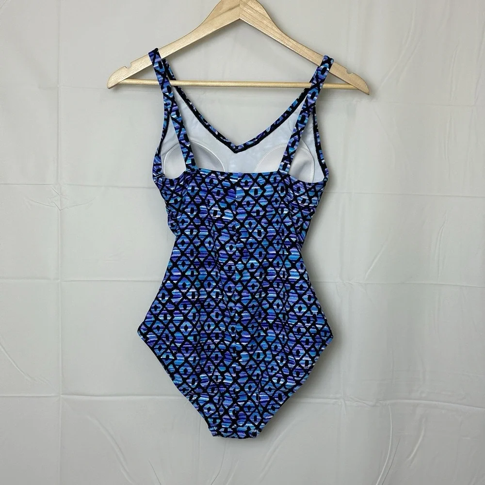 Speedo One Piece Performance Swimsuit Size 8 Blue Purple V Neck Beach Wear