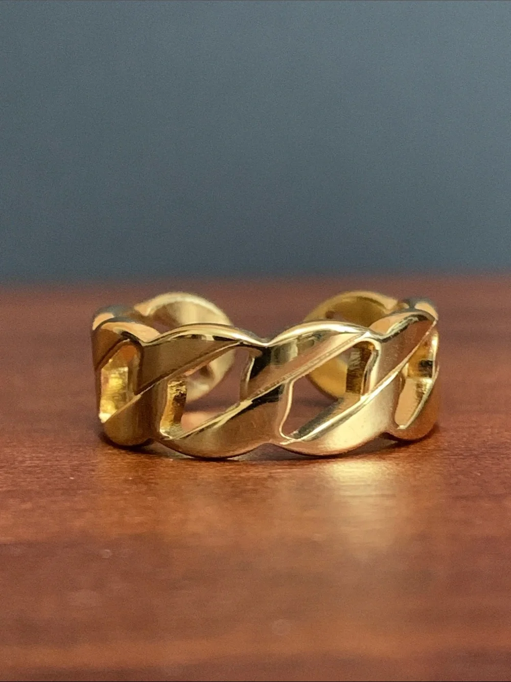 NWT gold tone cut out ring size 7