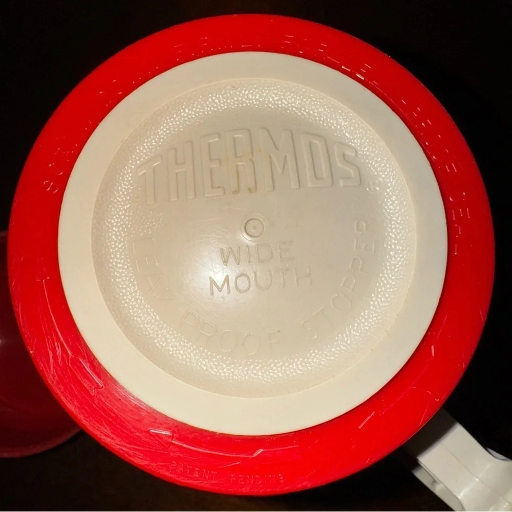 Thermos this vintage