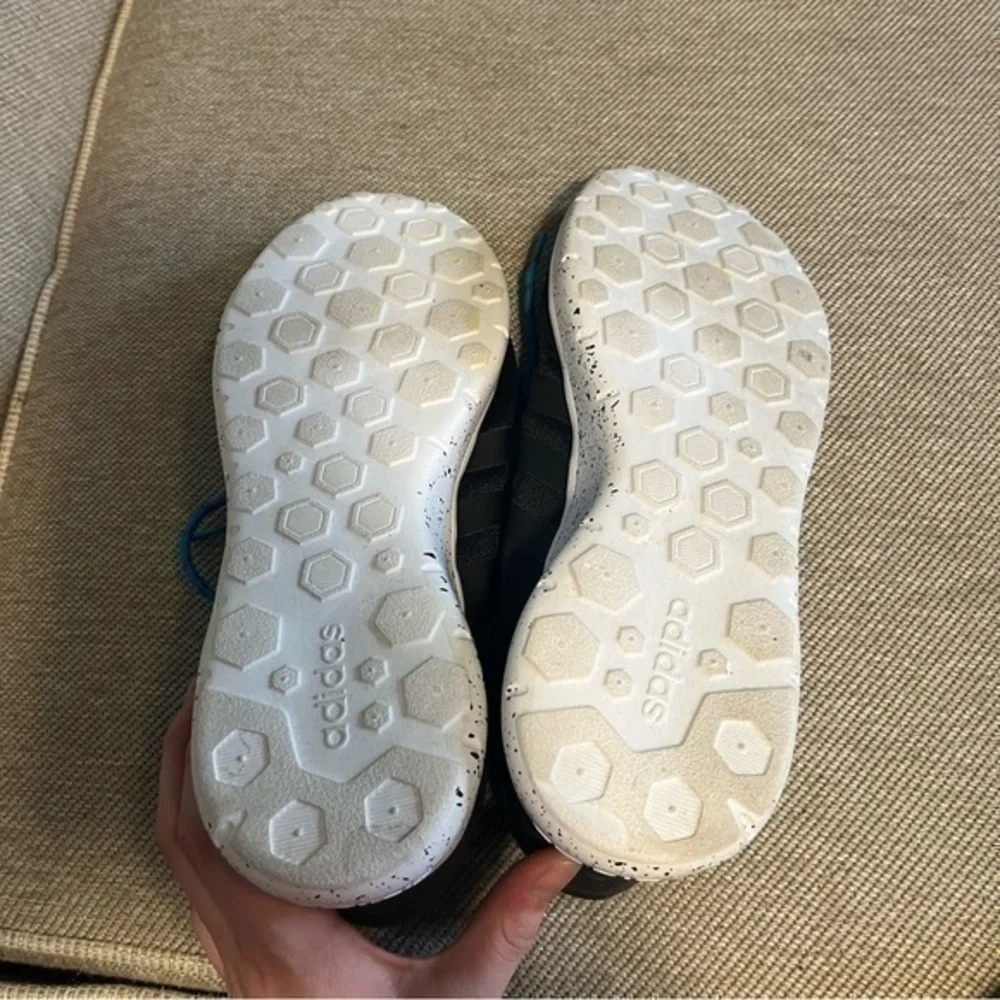 adidas neo label
